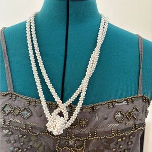Elegant Pearl Necklace